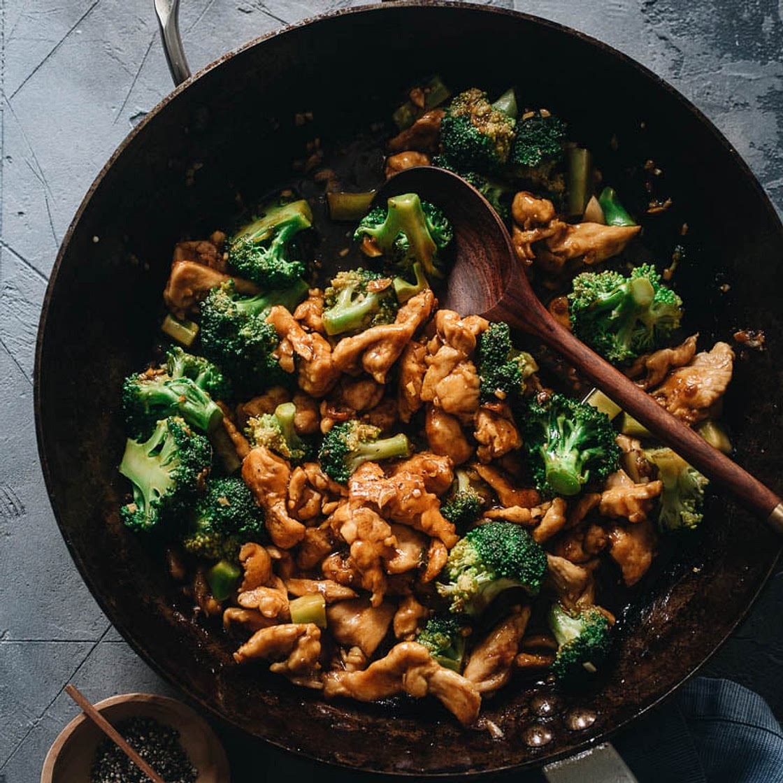 Chicken and Broccoli (Chinese Takeout Style)