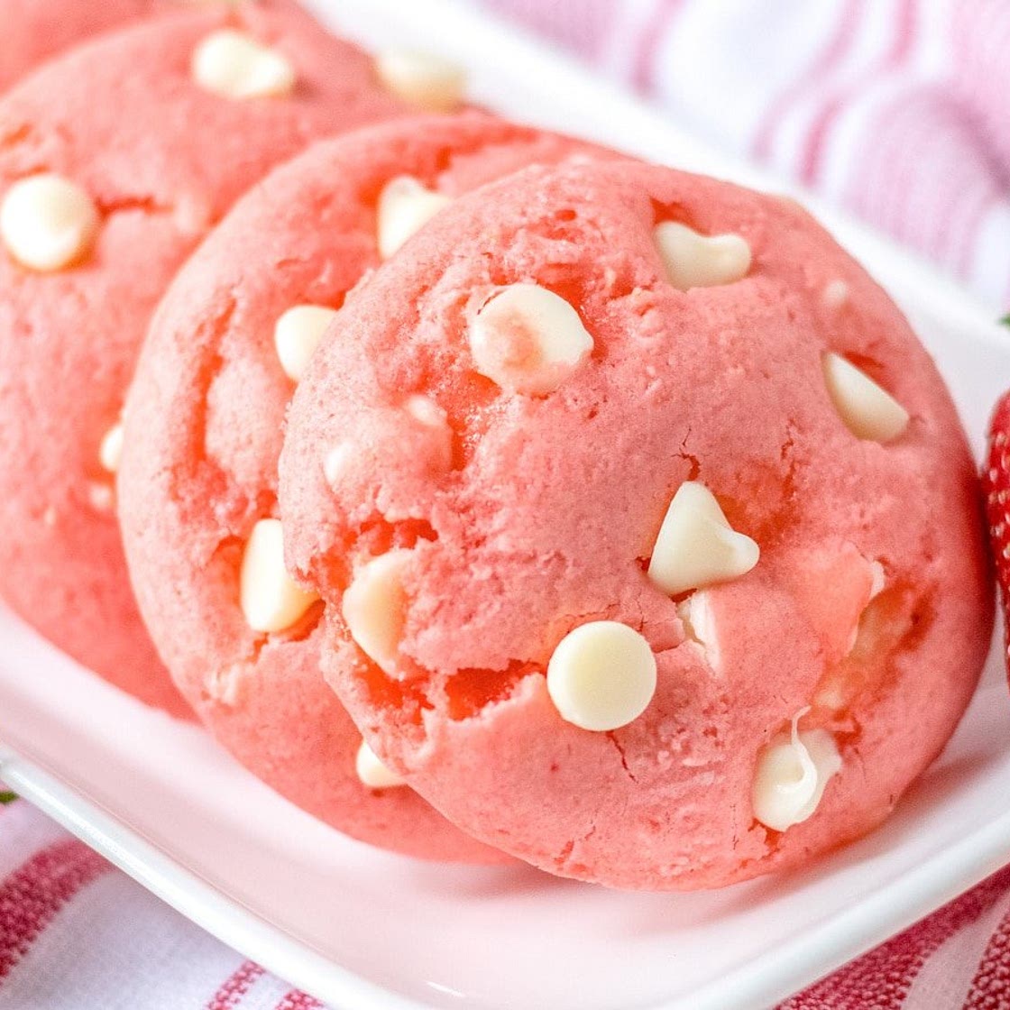 Strawberry Cheesecake Cookies