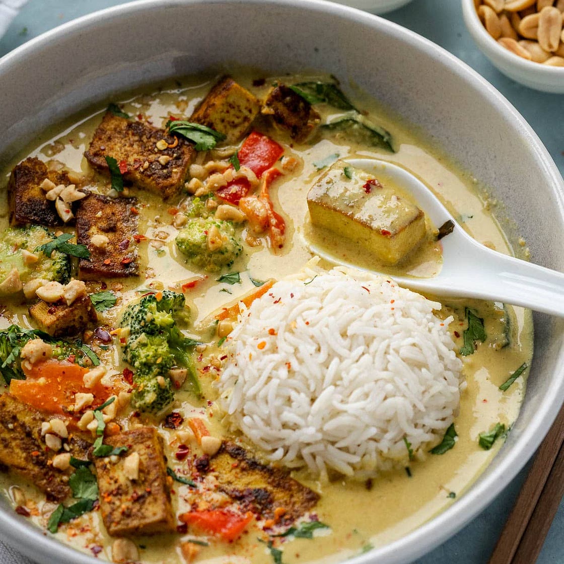 Vegan Thai Peanut Curry