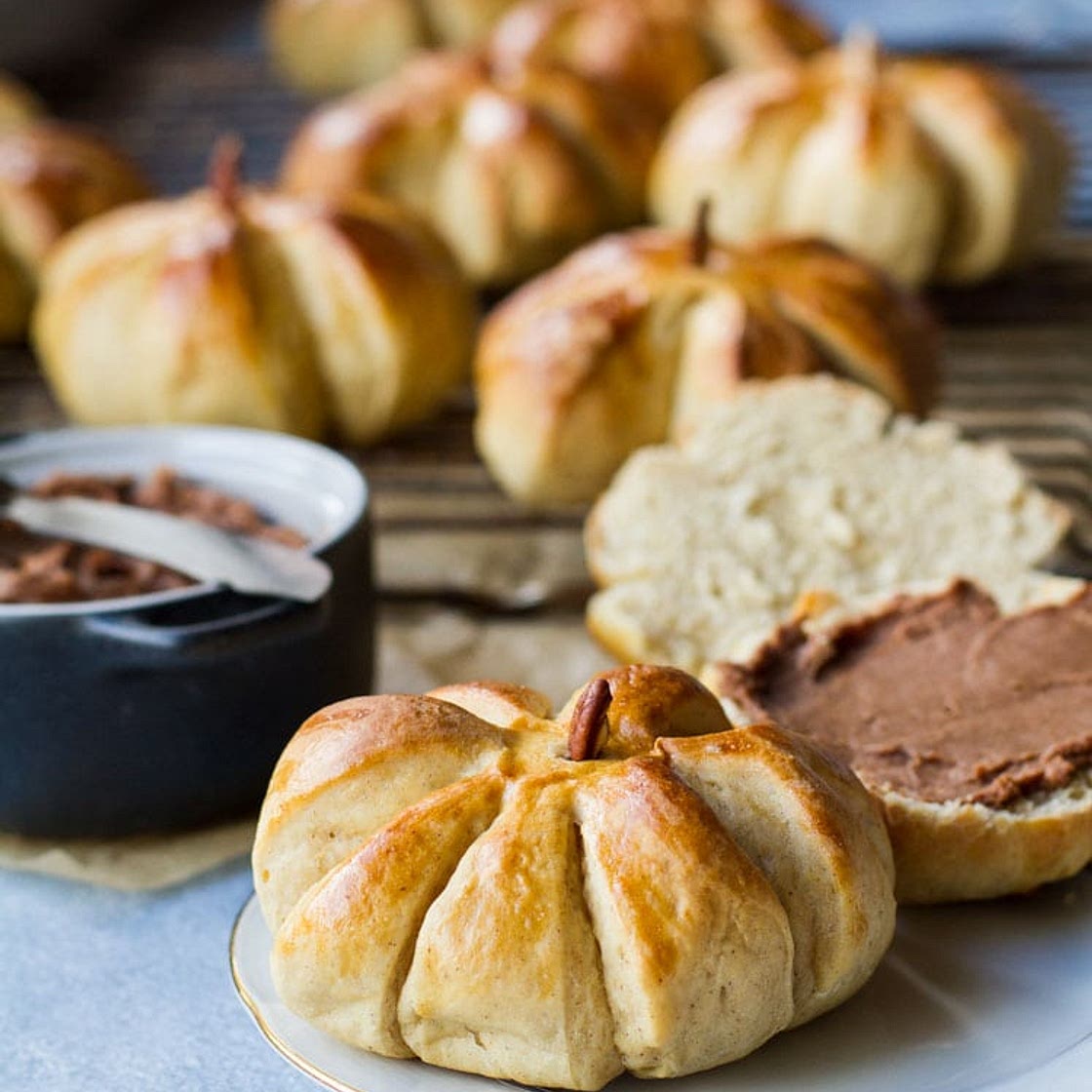 Brown Butter Pumpkin Rolls Recipe