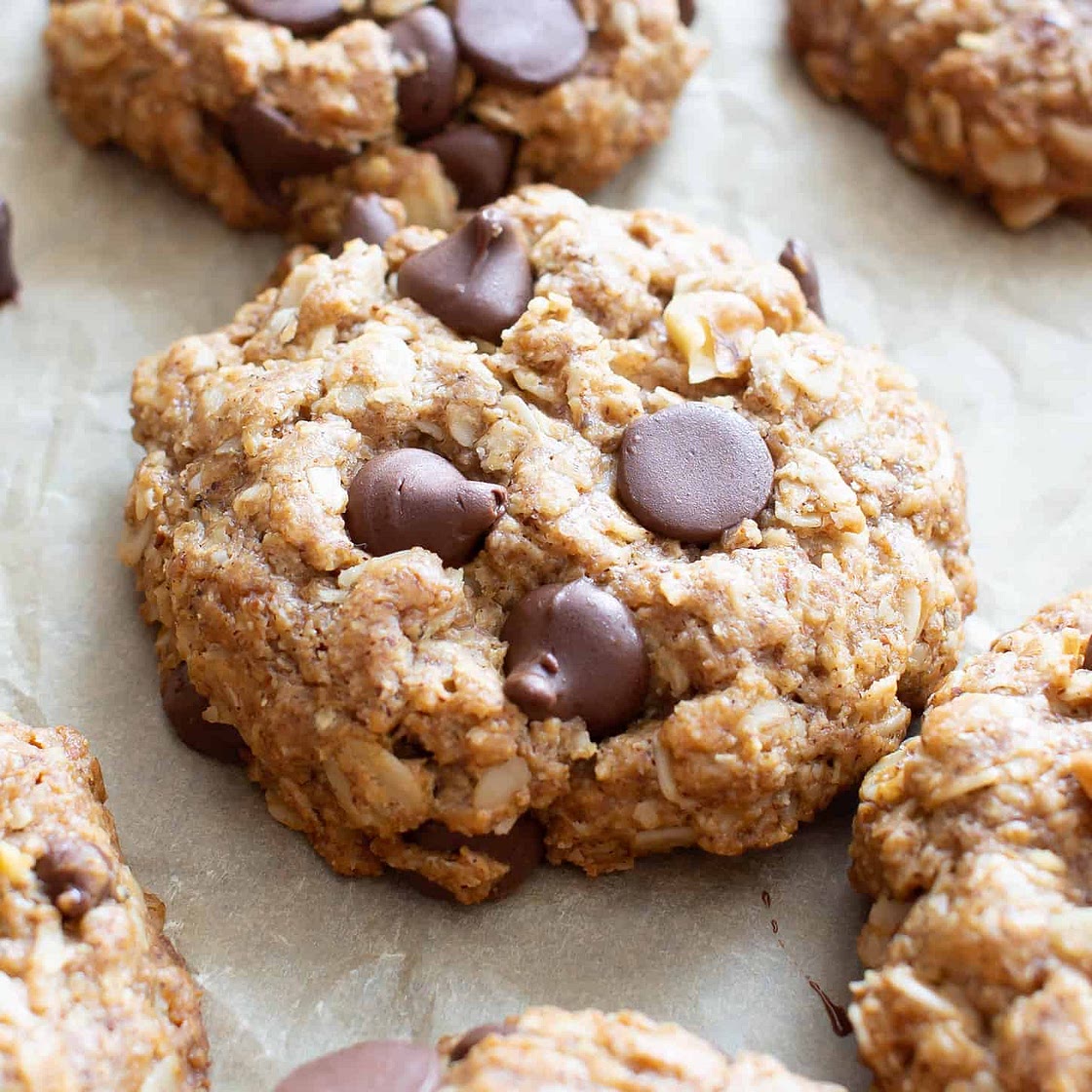 My Favorite Vegan Oatmeal Chocolate Chip Cookies!