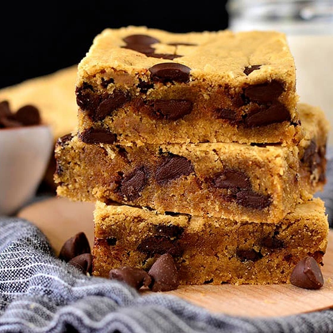 Chocolate Peanut Butter Blondies