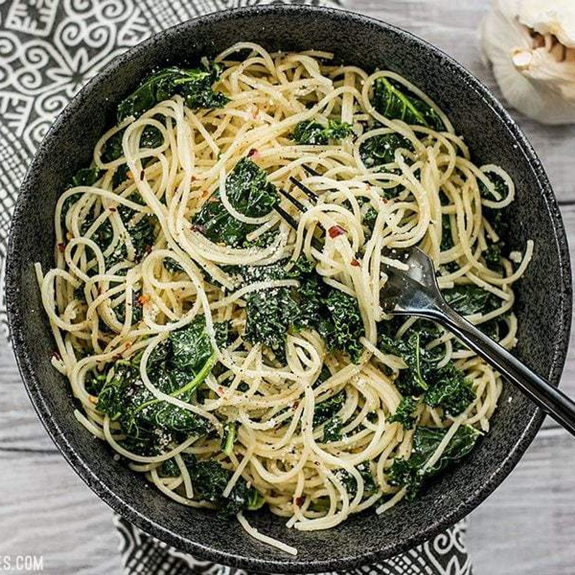 Garlic Parmesan Kale Pasta