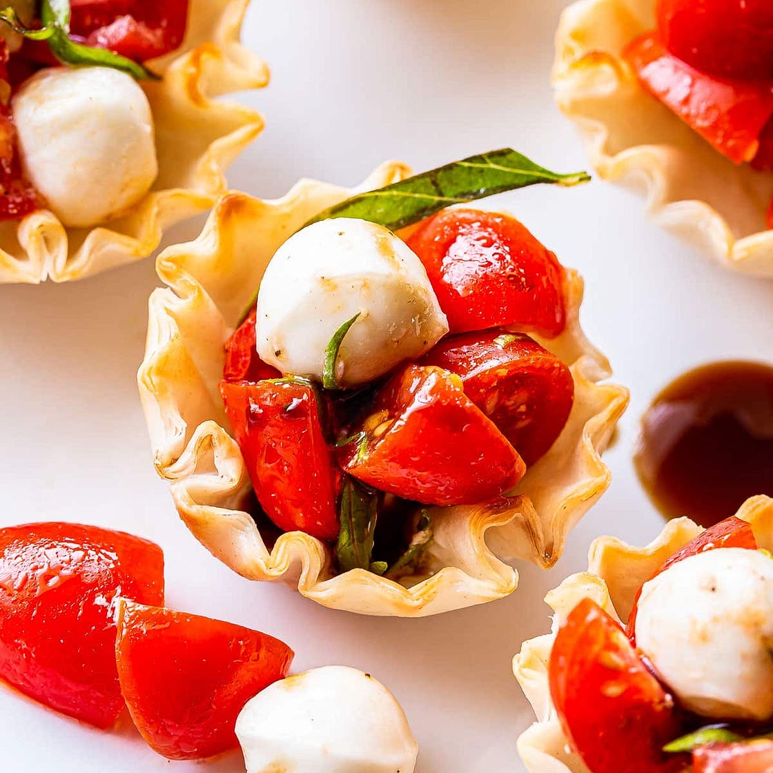 Mini Caprese Cups