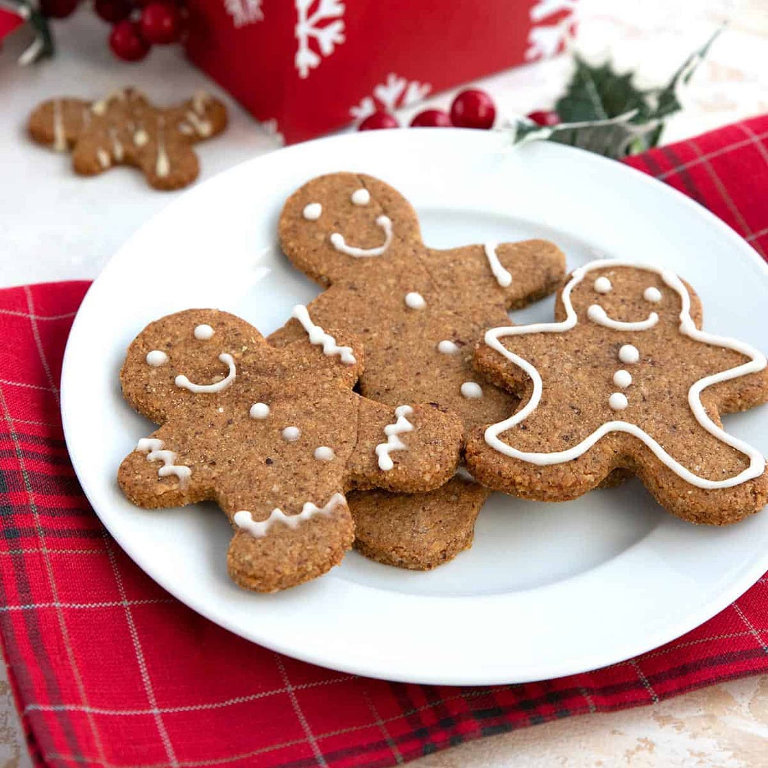 Keto Gingerbread Cookies Recipe