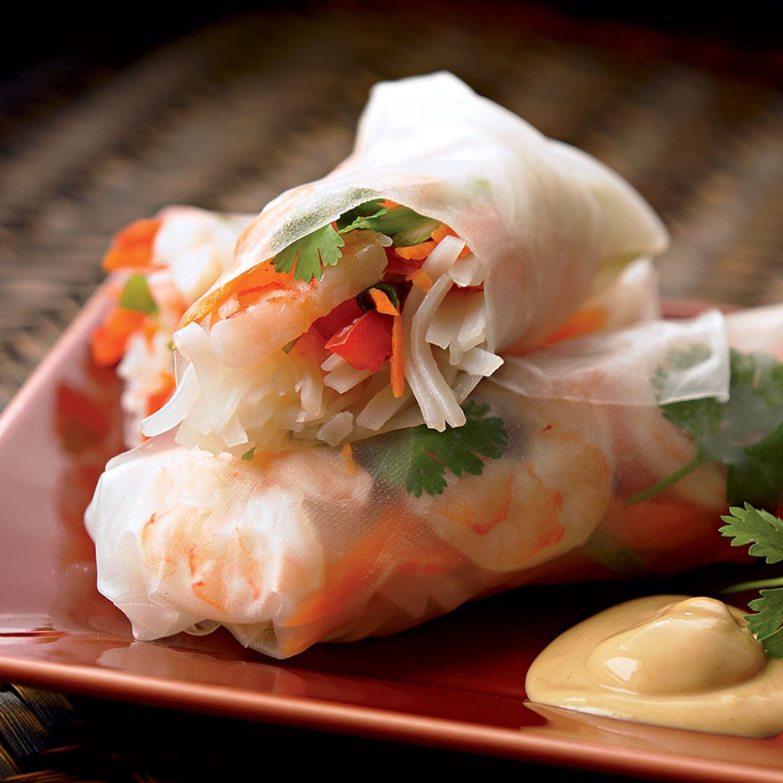 Versatile Shrimp and Mango Summer Roll Recipe