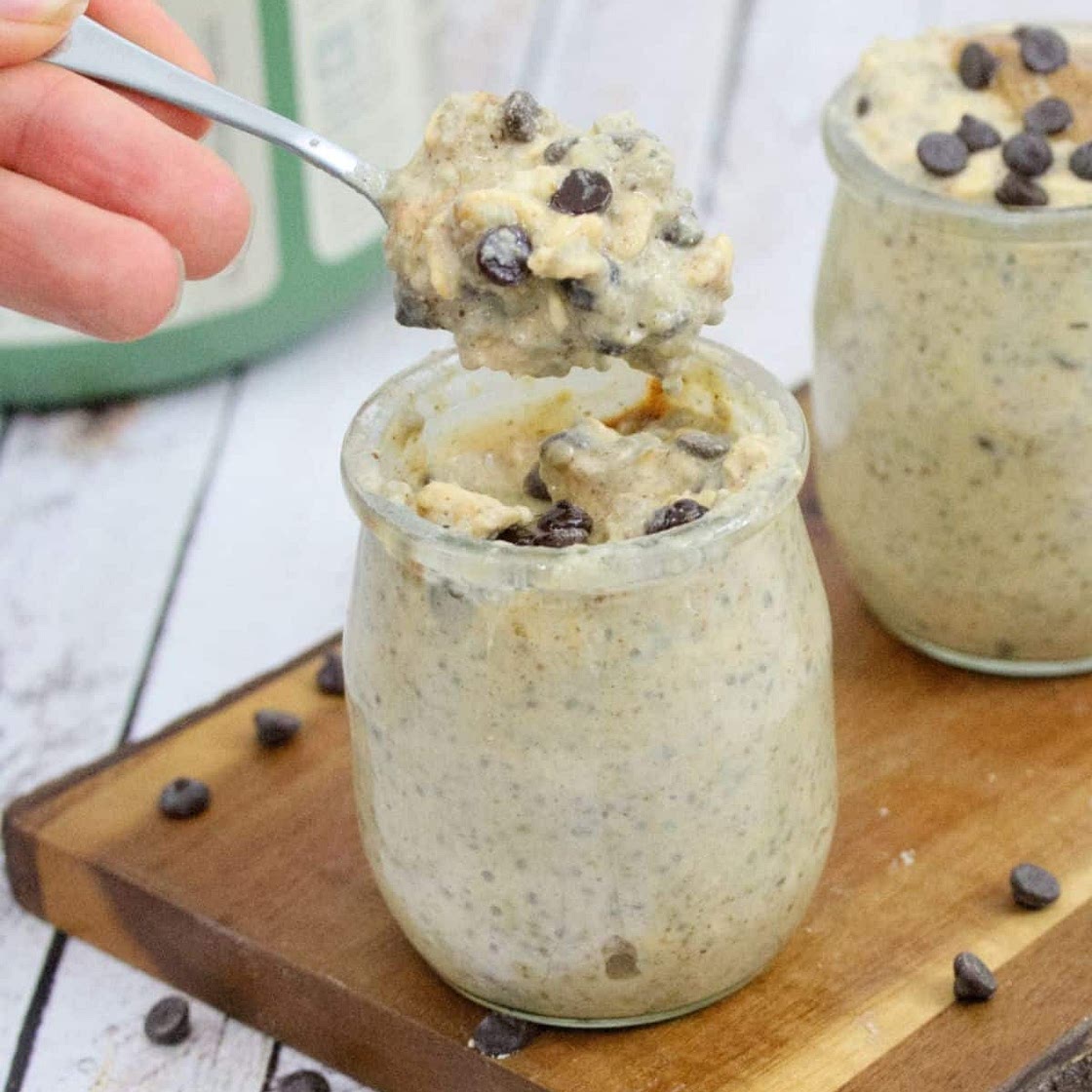 Cookie Dough Protein Overnight Oats