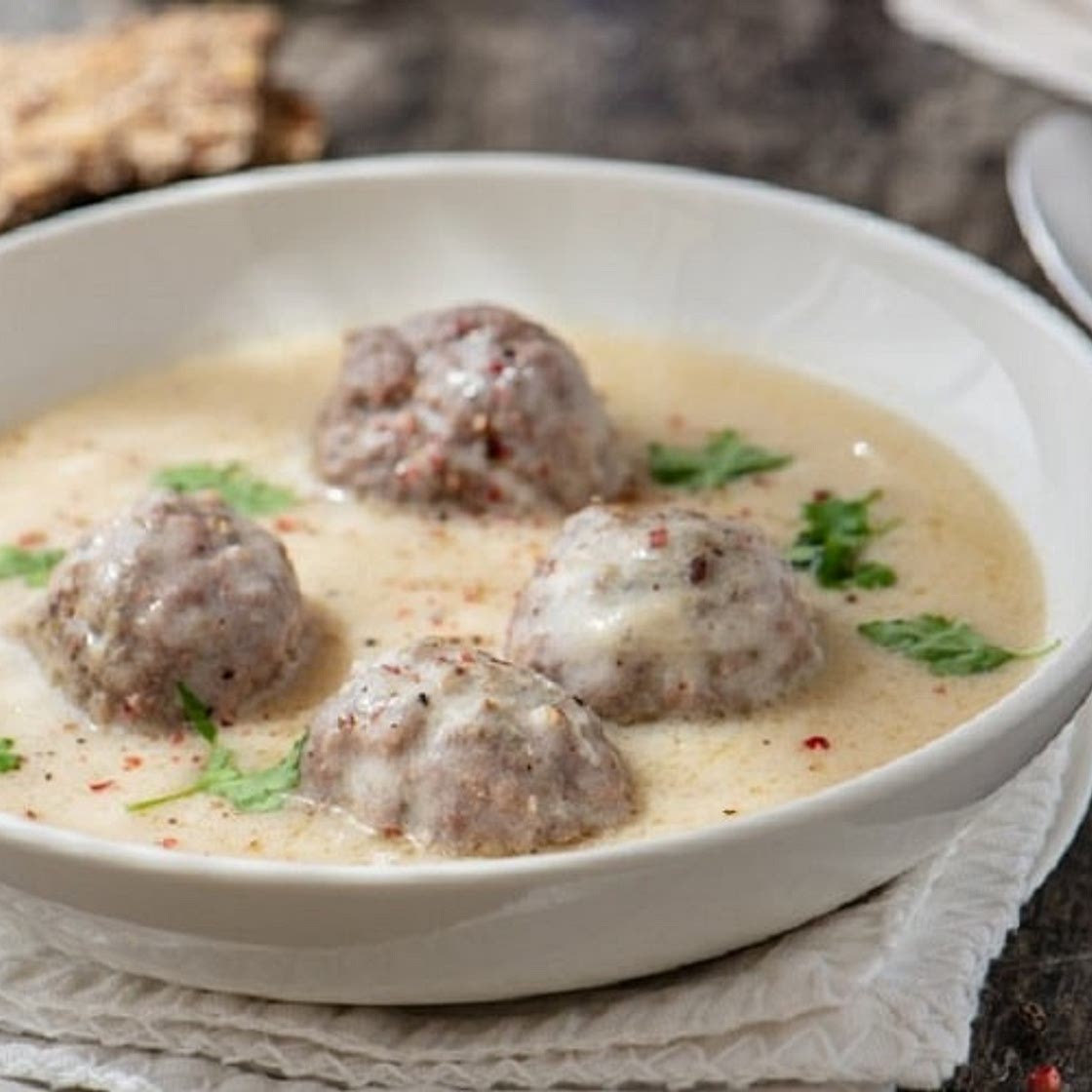 Γιουβαρλάκια με Τραχανά