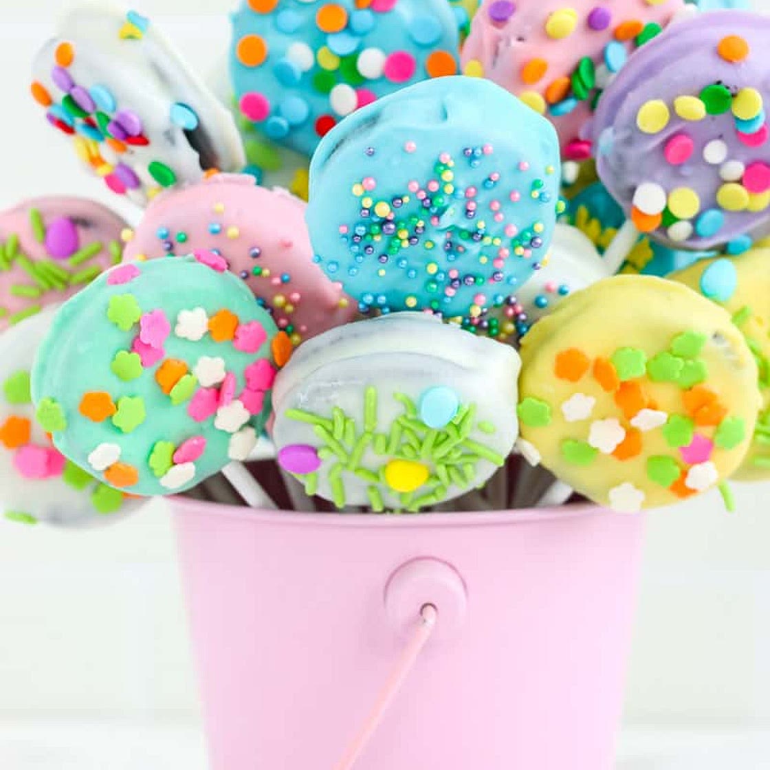 Easter Chocolate Covered Oreos