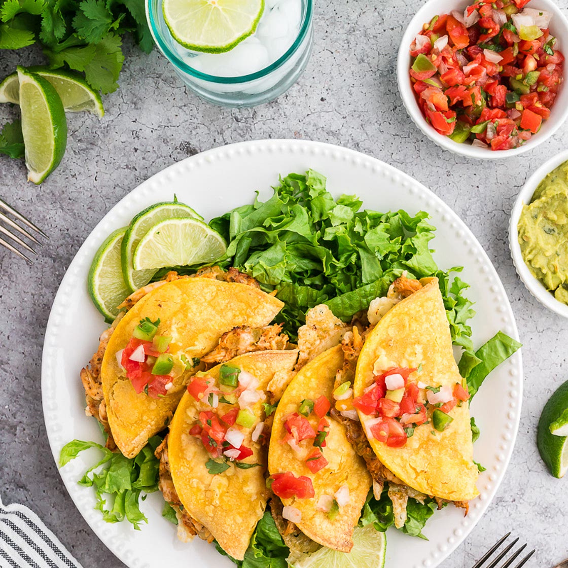 30 Minute Mini Baked Chicken Tacos with Shredded Chicken
