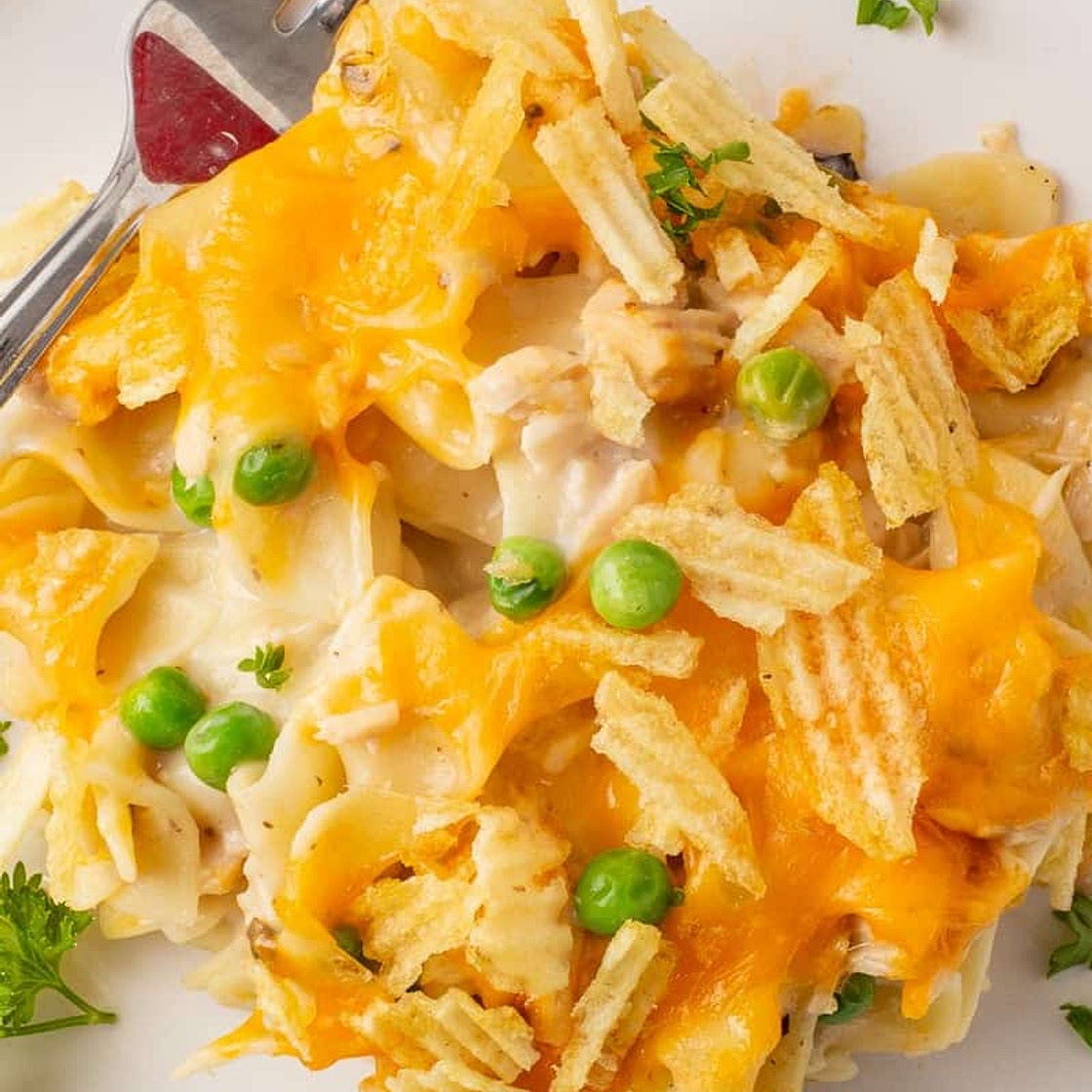 BEST Old-Fashioned Tuna Noodle Casserole (Classic Recipe)