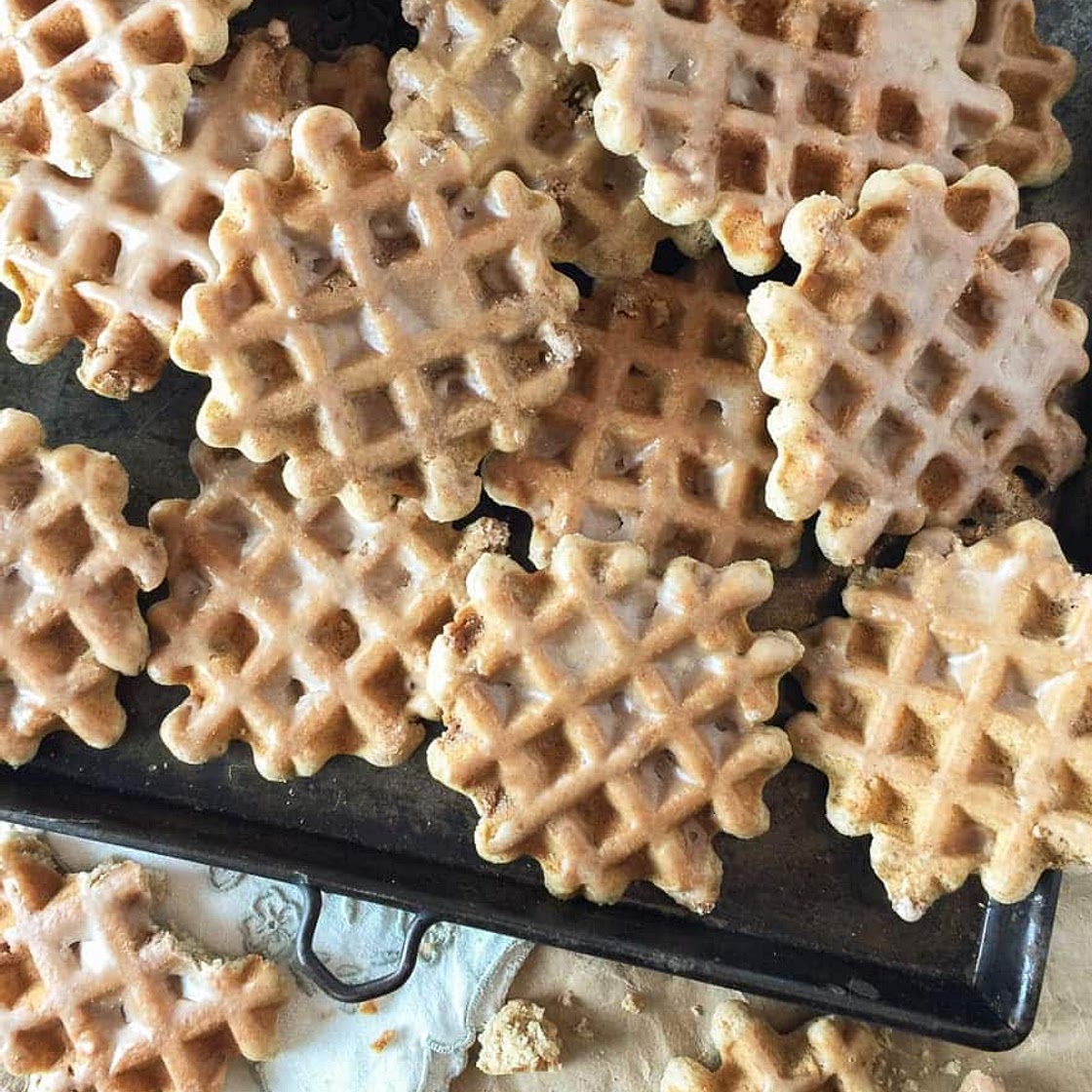 cinnamon waffle cookies