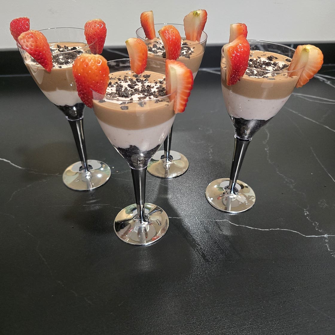 Raspberry Oreo No Bake Dessert