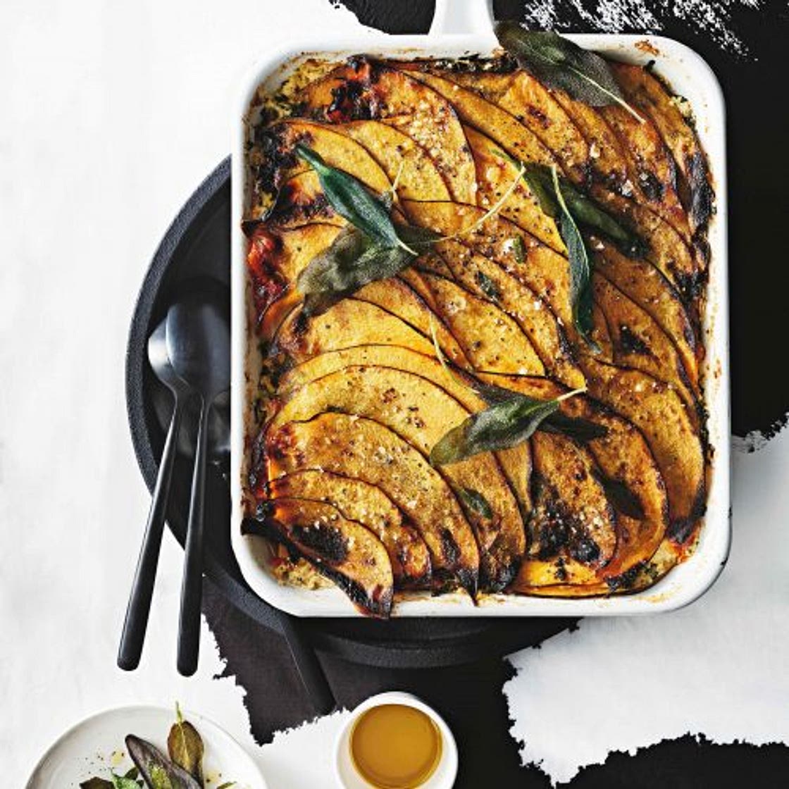 Pompoenlasagne met kool en salie