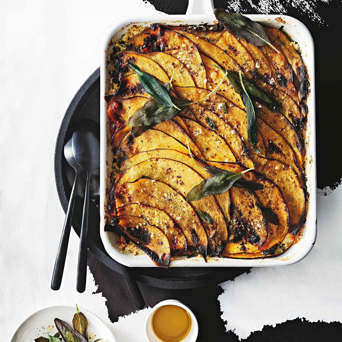 Pompoenlasagne met kool en salie