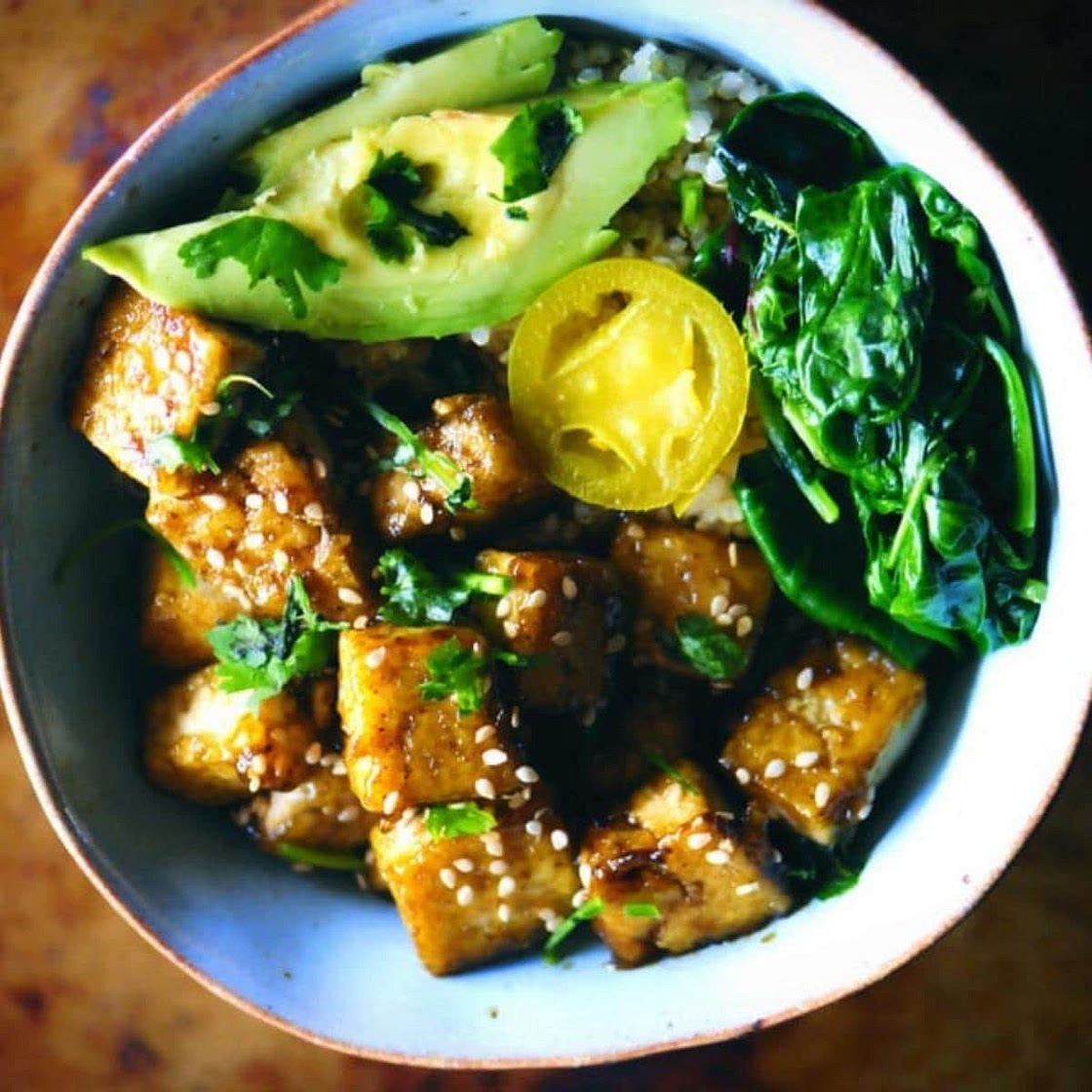 Sweet and Spicy Green Tofu Quinoa Bowl Recipe