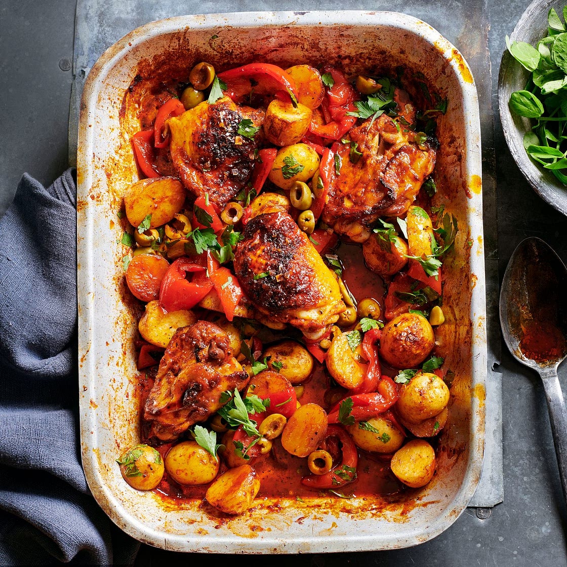 Spanish chicken traybake