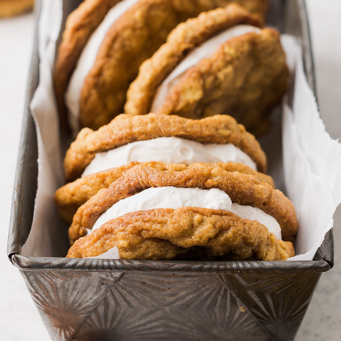 Gluten Free Pumpkin Oatmeal Cream Pies
