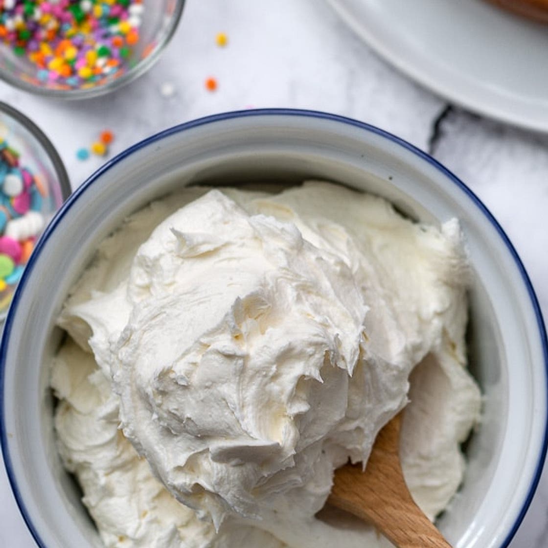 Fluffy Buttercream Frosting
