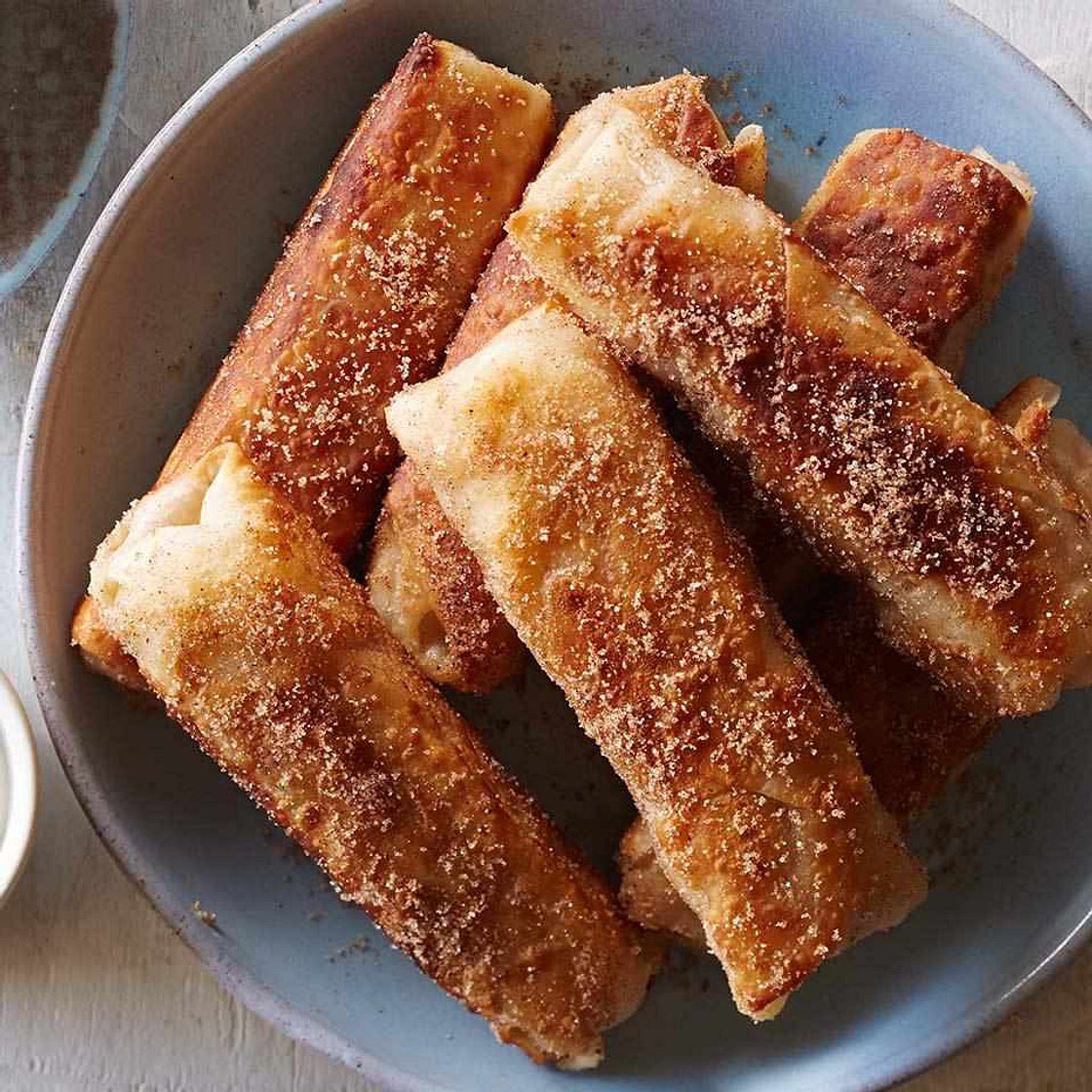 Fried Apple Pie Rolls