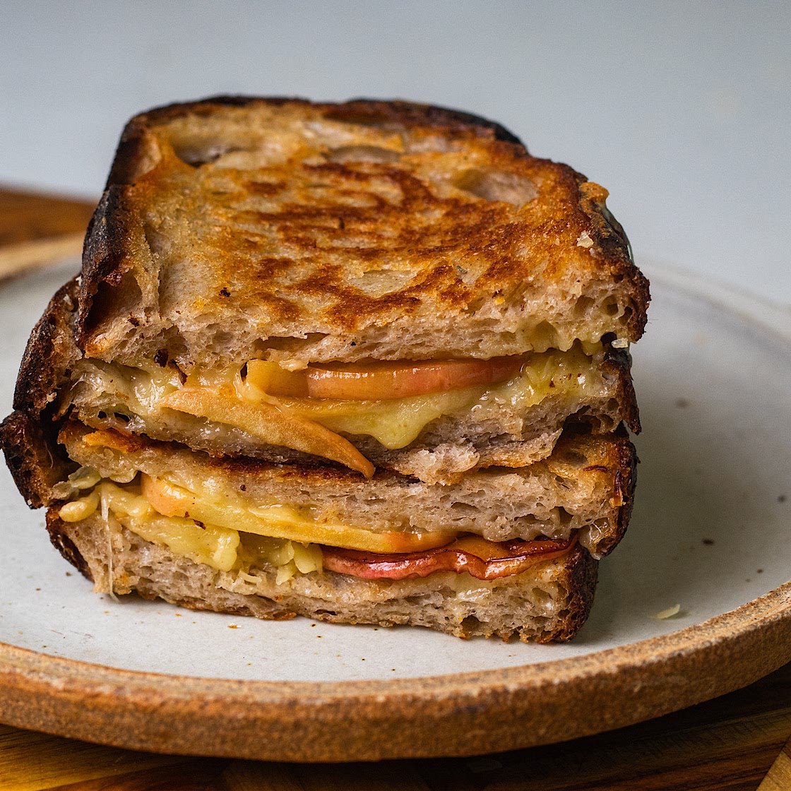 Fall Apple Cheddar Grilled Cheese