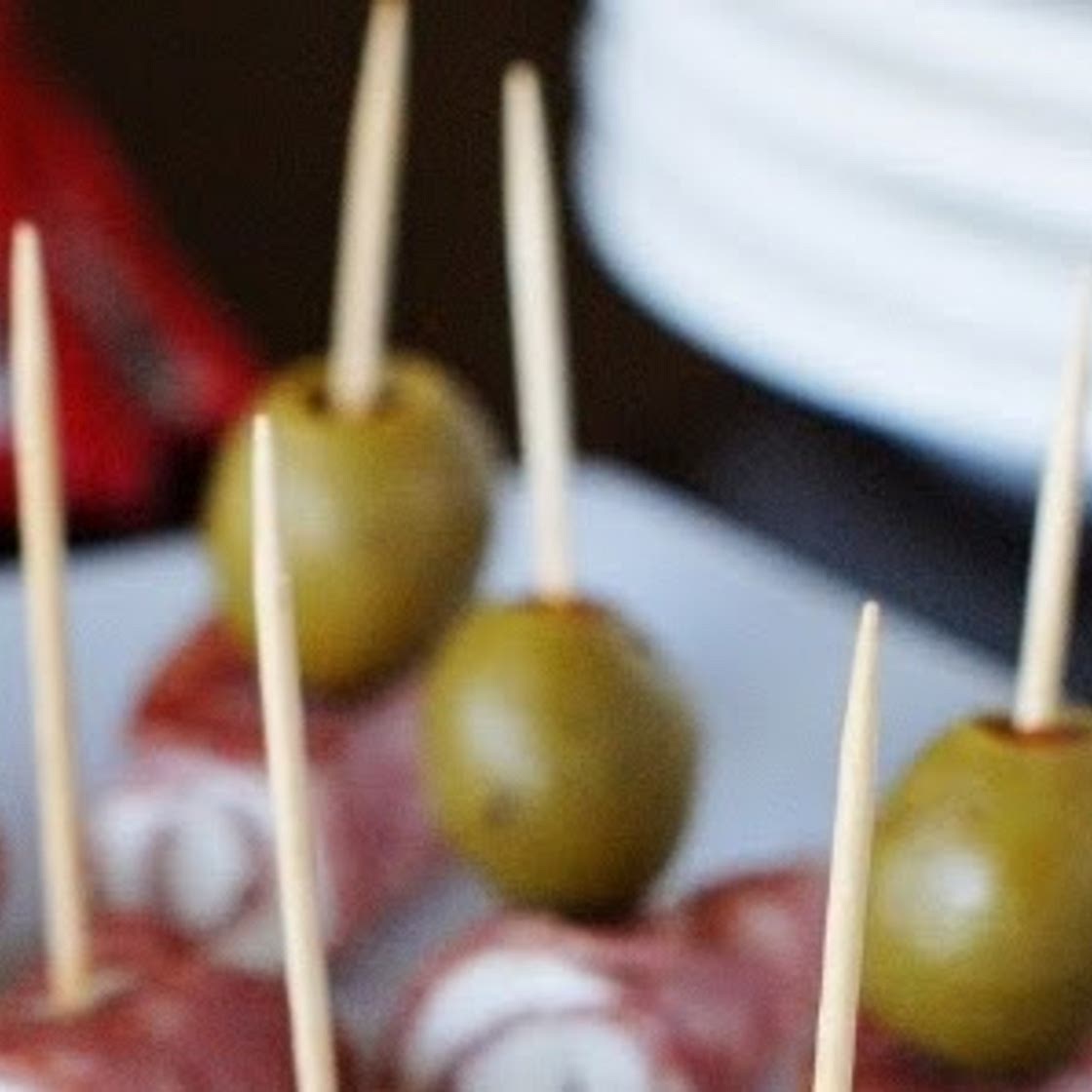 Quick Salami & Cream Cheese Bites