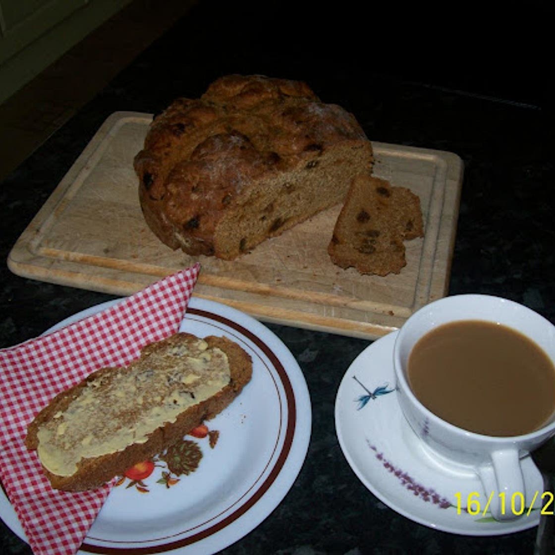 Traditional Irish Treacle Bread
