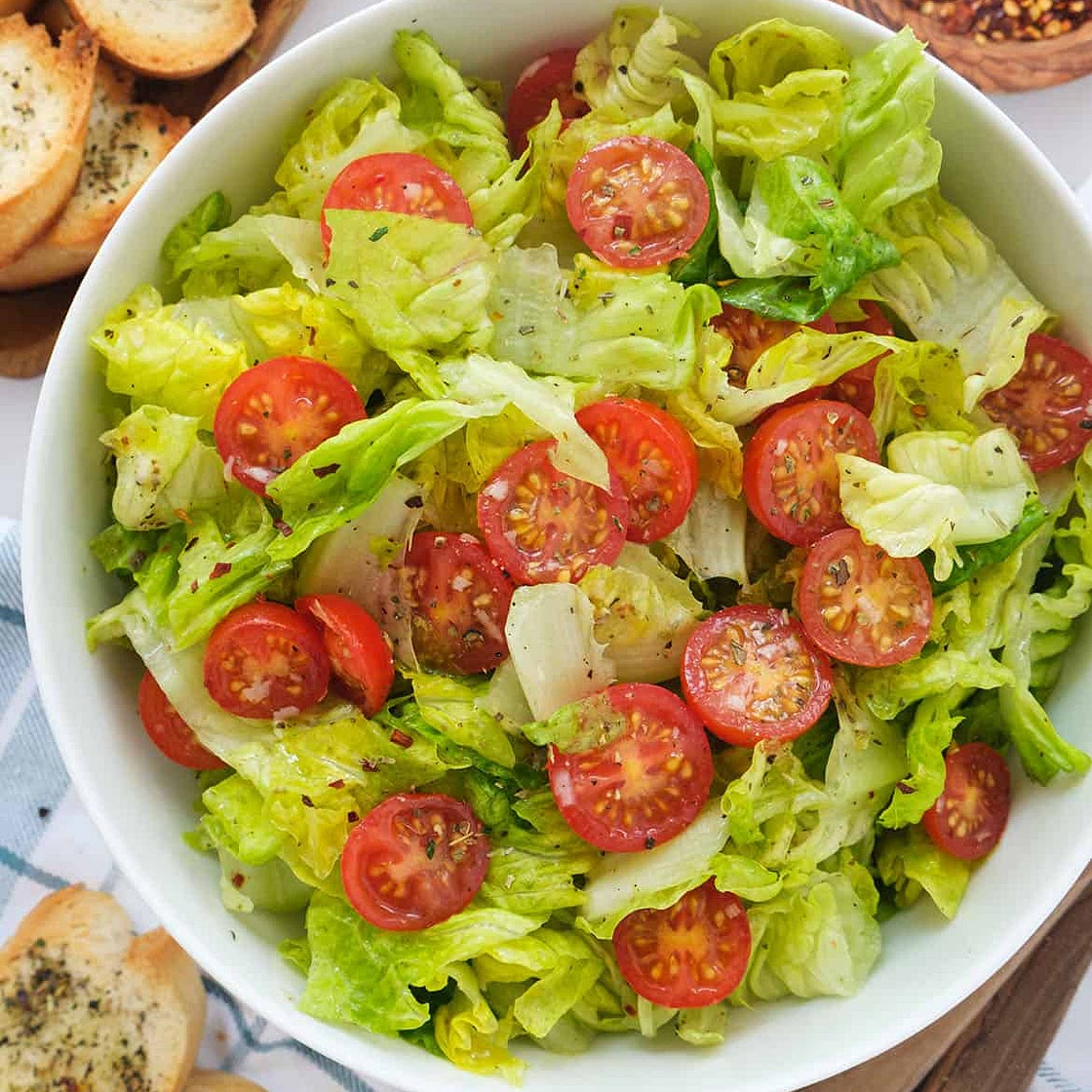 Lettuce salad with Italian dressing