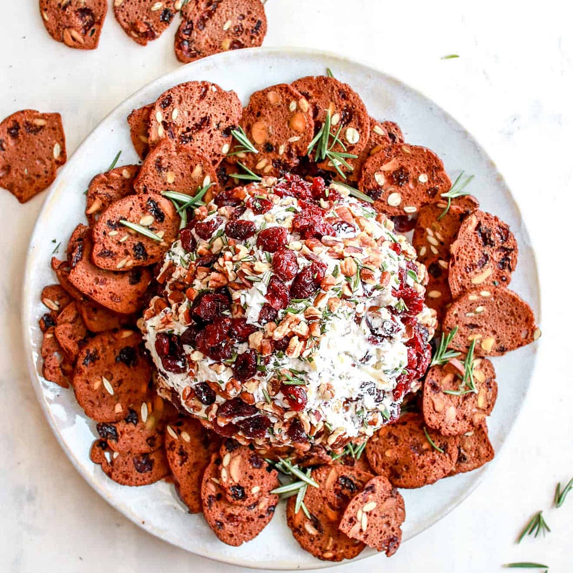 Cranberry Pecan Christmas Cheese Ball