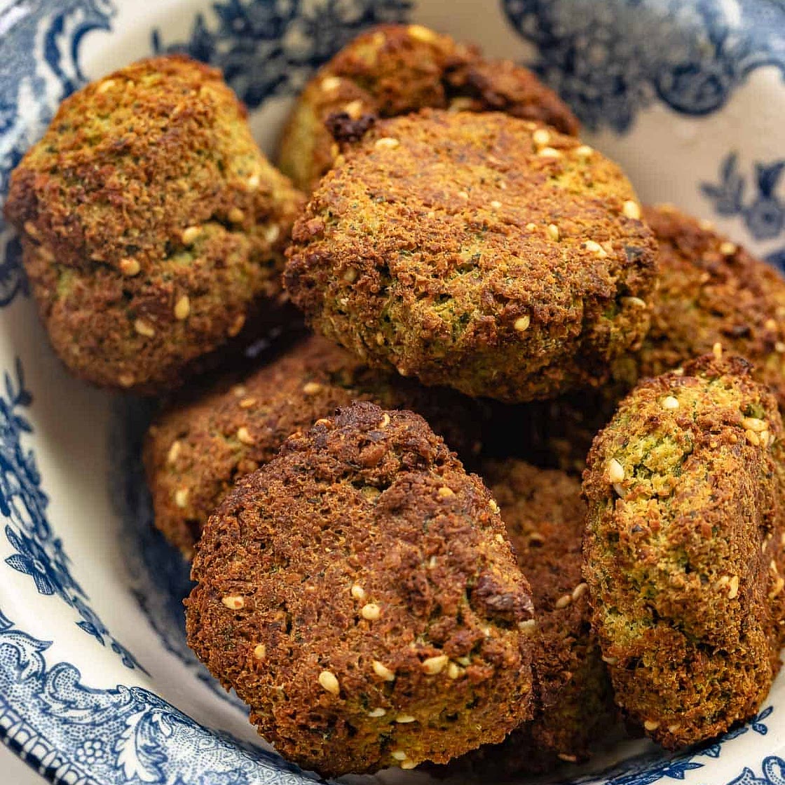 BEST Air Fryer Falafel (Easy Tips!)