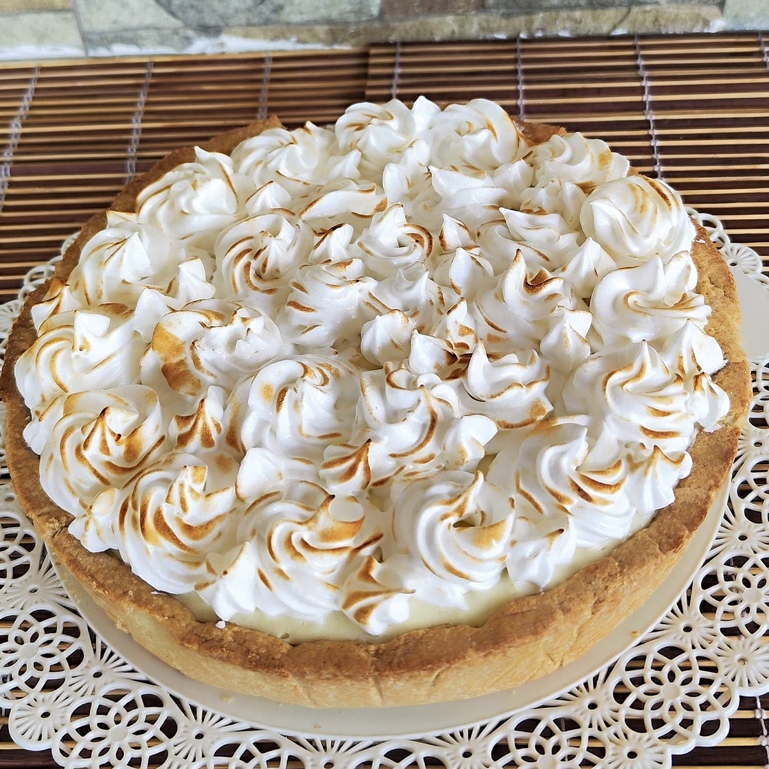 Torta meringata al limone