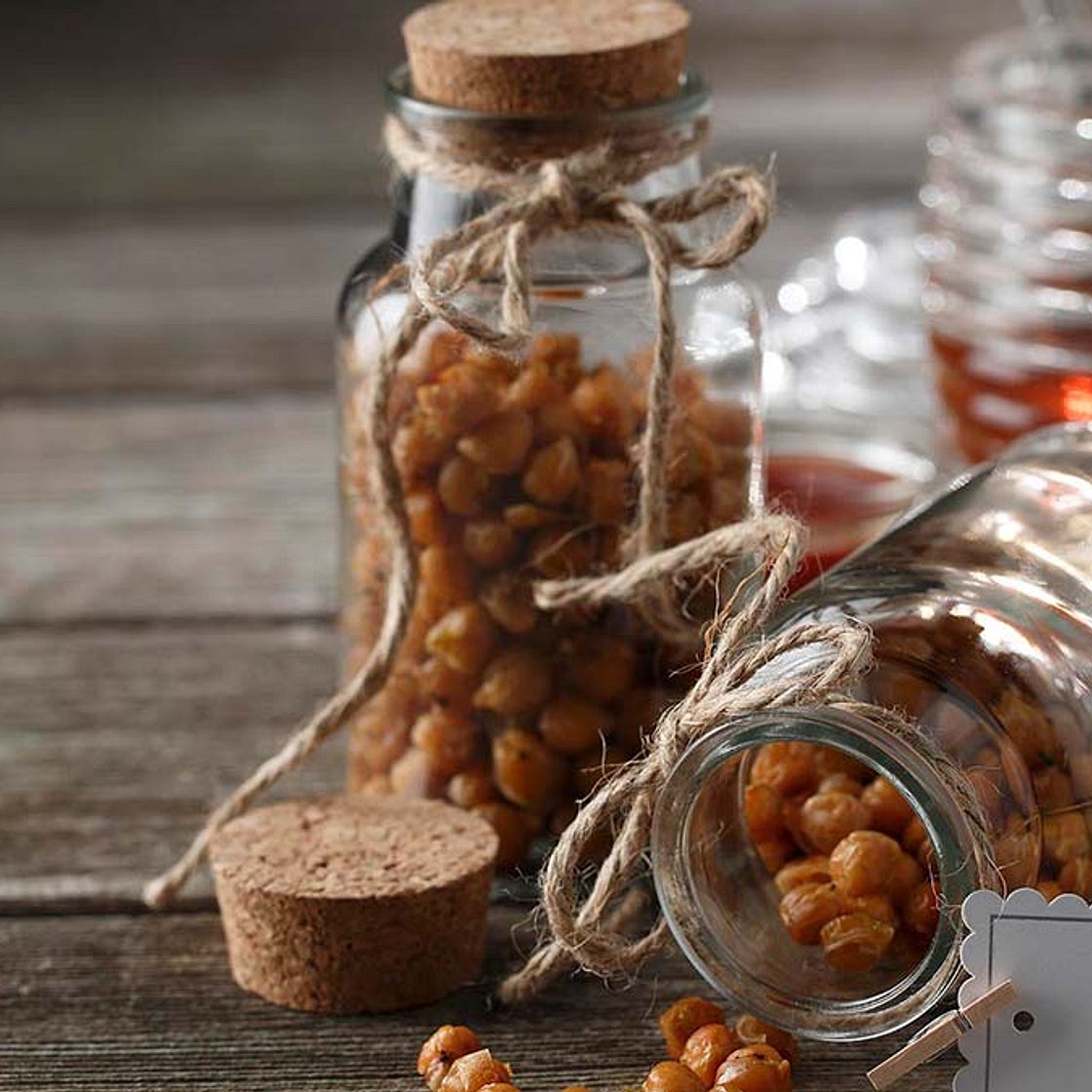 Sriracha Honey Roasted Chickpeas