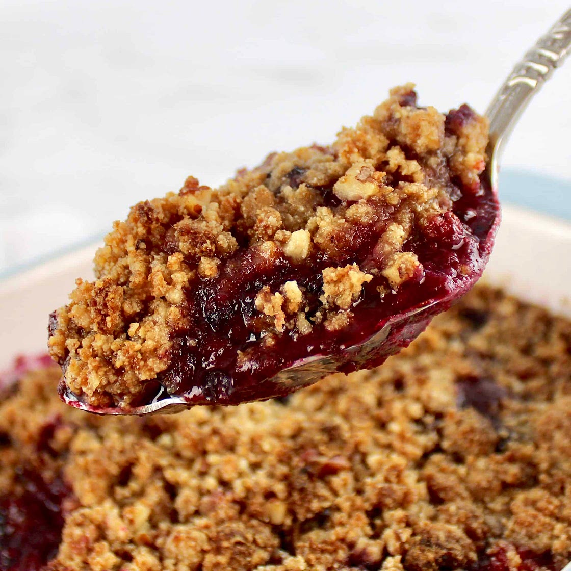 Keto Mixed Berry Crumble