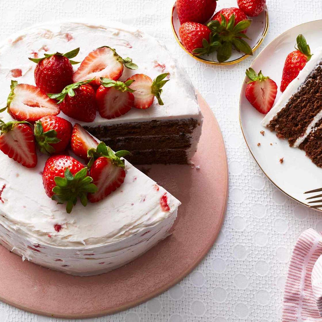 Chocolate Strawberry Cake