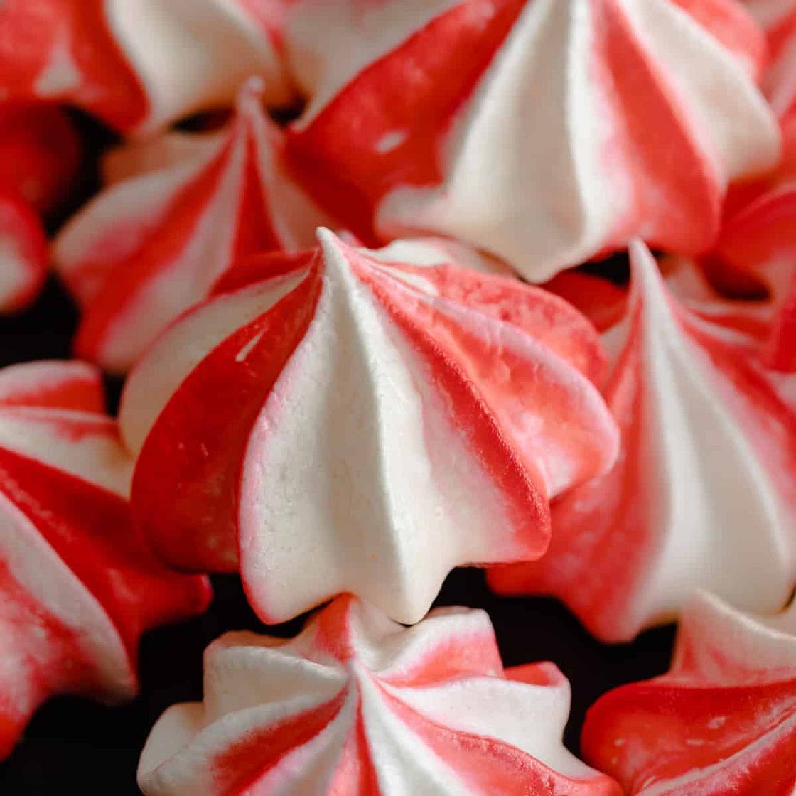 Peppermint Meringue Cookies