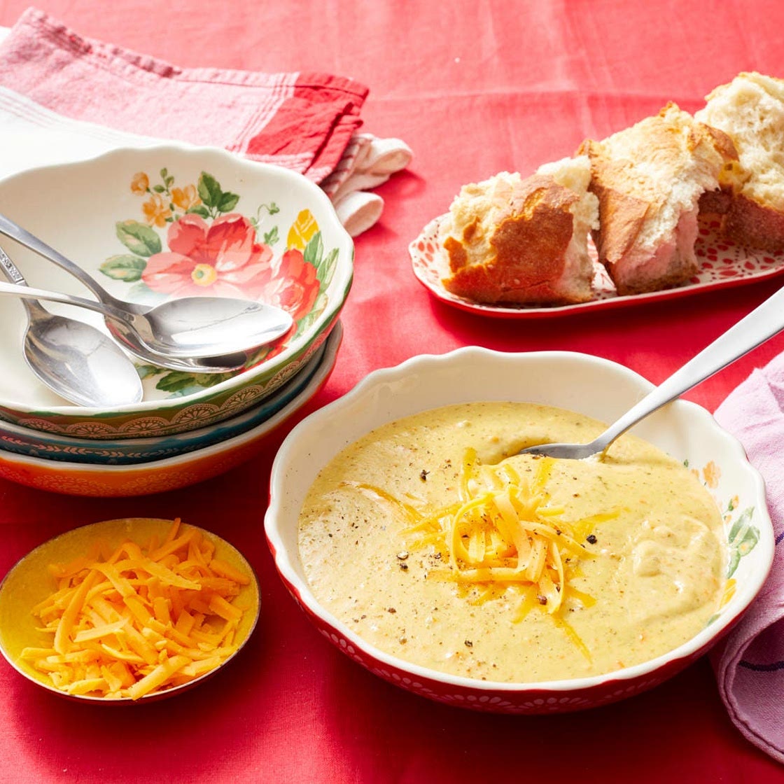 Slow Cooker Broccoli Cheese Soup