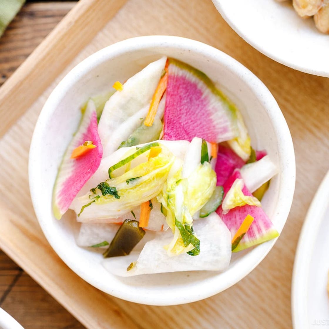Asazuke (Japanese Lightly Pickled Vegetables)