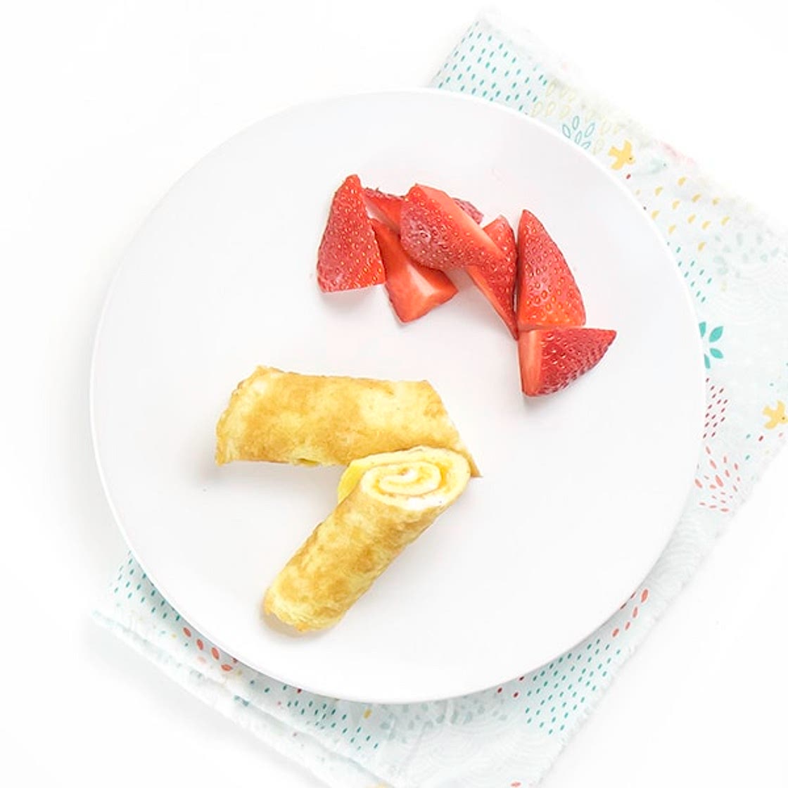 Cheesy Egg Roll-Ups (for baby, toddler + kids) - Baby Foode
