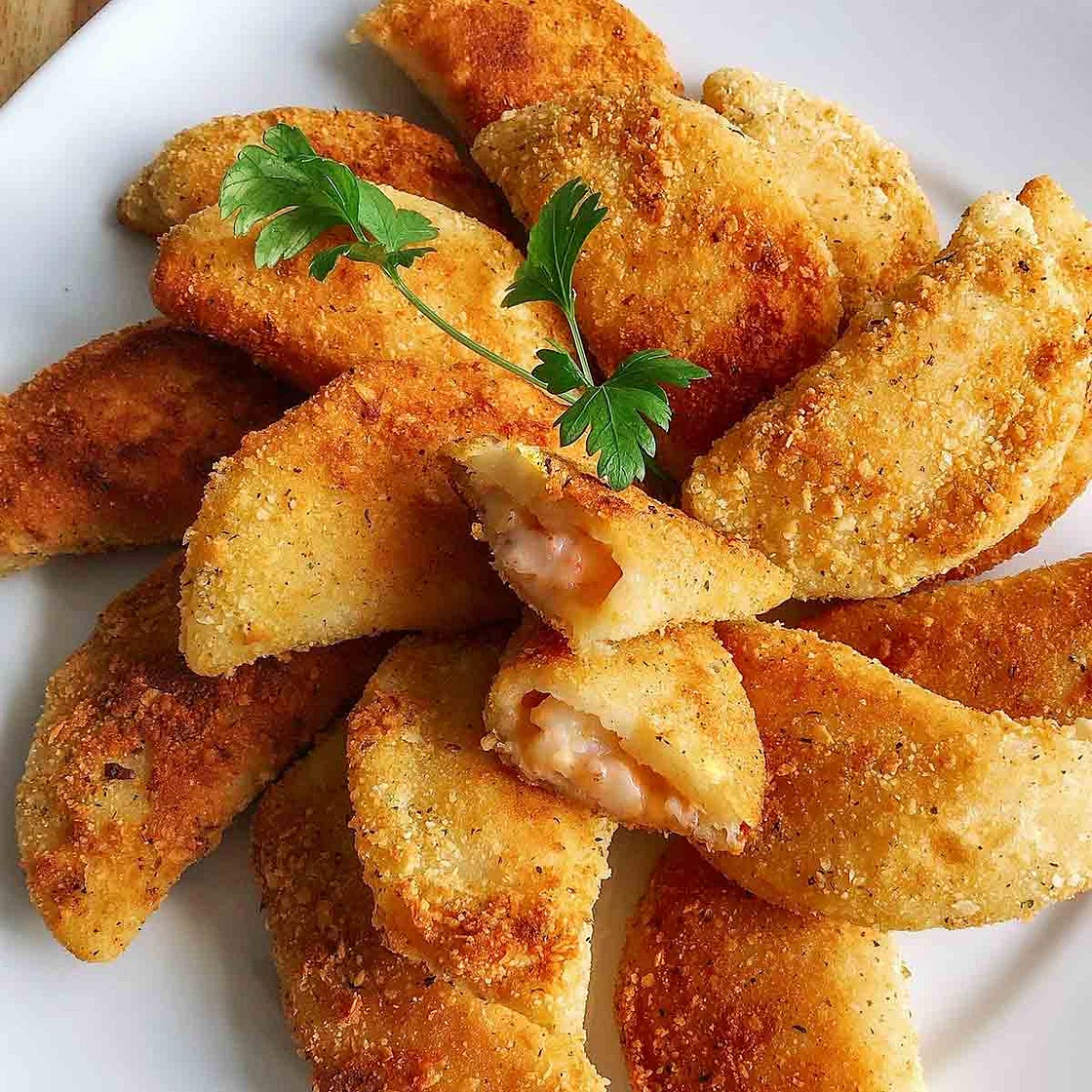 Portuguese Shrimp Turnovers ~ Rissóis de Camarão