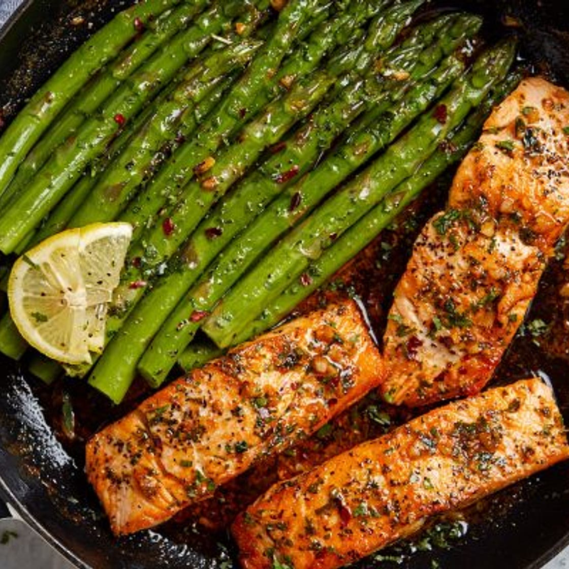 Garlic Butter Salmon with Lemon Asparagus Skillet