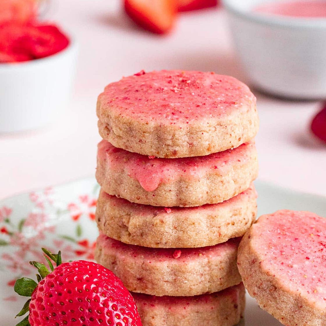Soft and Tender Strawberry Shortbread Cookies
