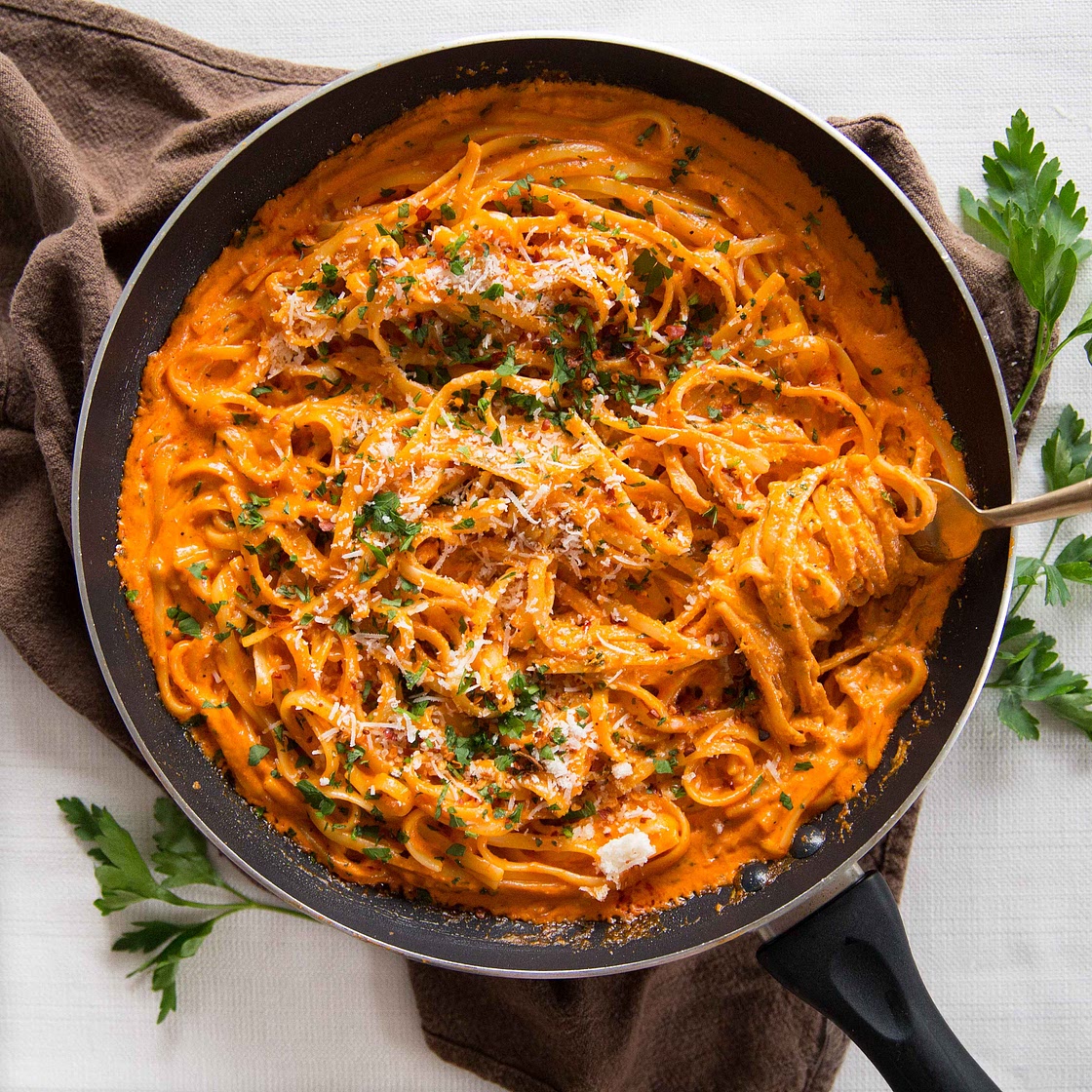 Creamy Roasted Red Pepper Pasta
