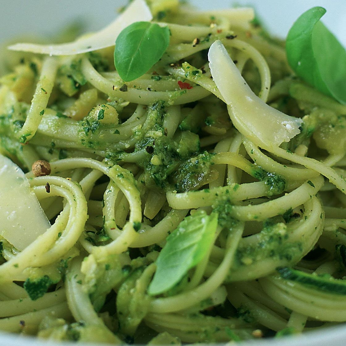 Courgette and pesto pasta recipe
