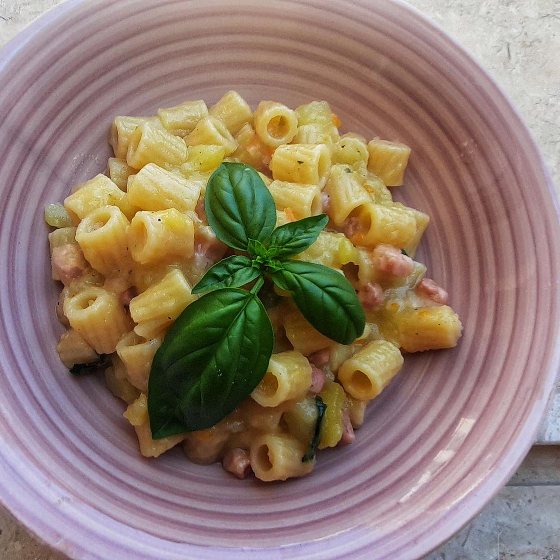 Creamy Pasta With Potatoes & Bacon