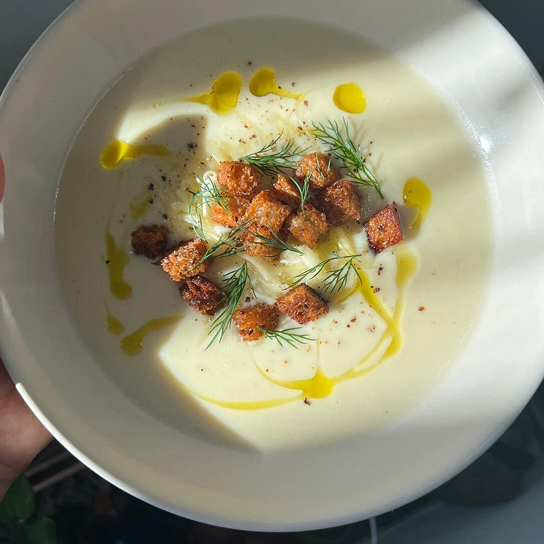 Creamy Cauliflower Cheddar Soup