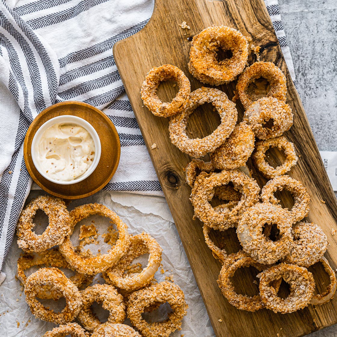 Crispy Vegan Air Fryer Onion Rings