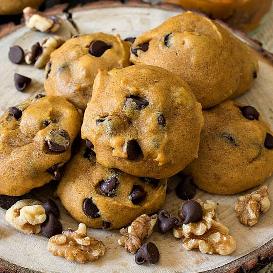 Soft Pumpkin Chocolate Chip Cookies
