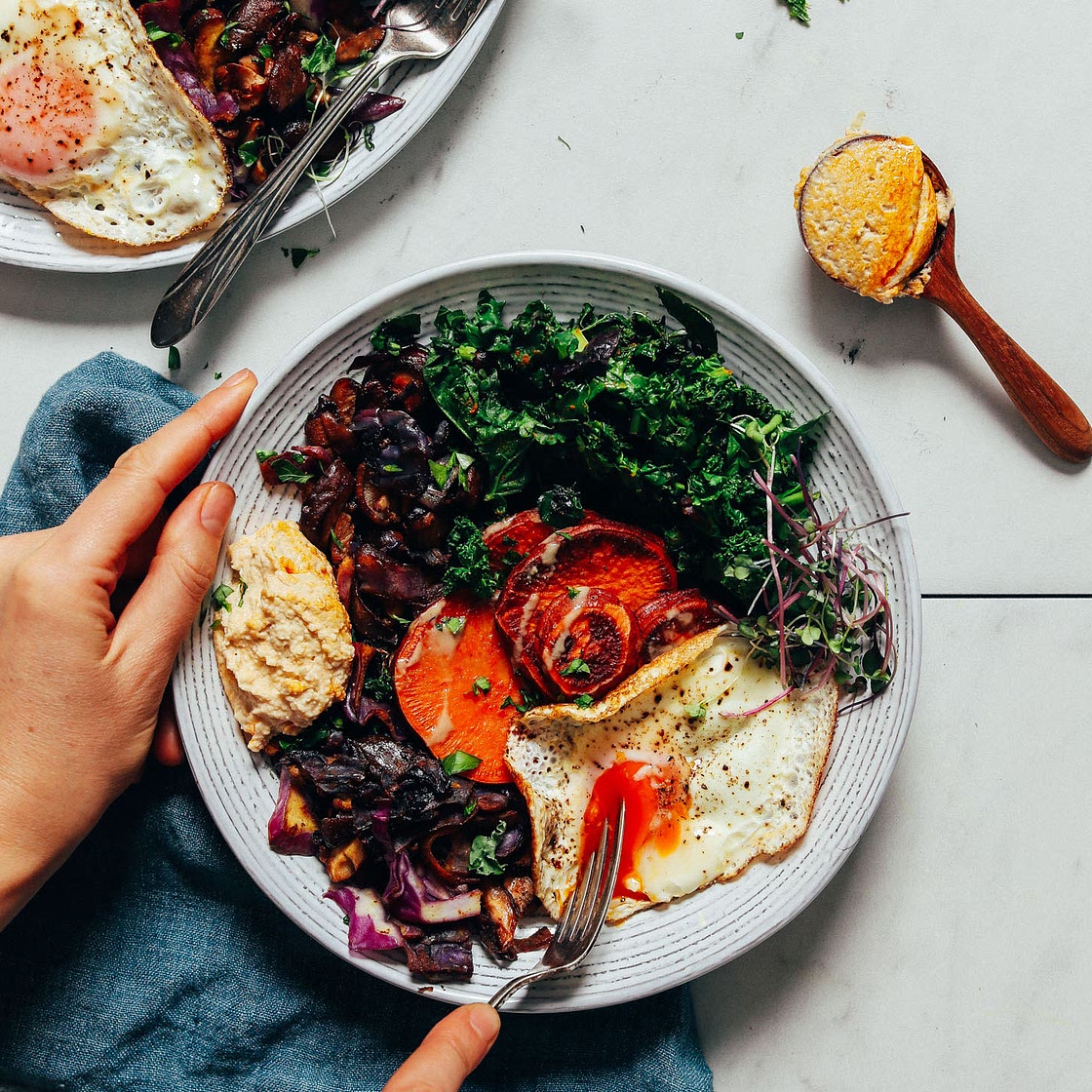 The Simple But Good Breakfast Bowl (20 minutes!)