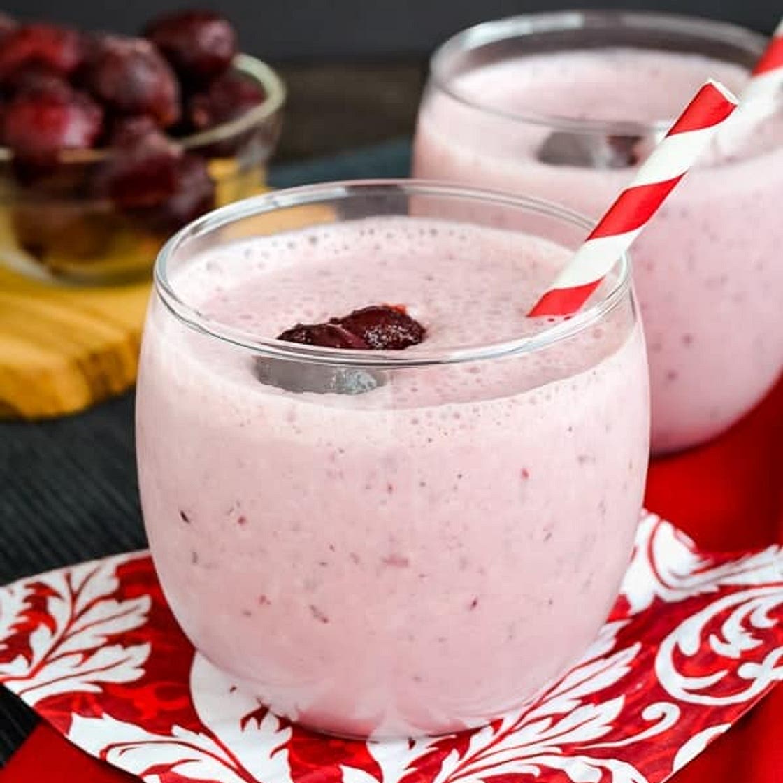 Skinny Cherry Banana Smoothie