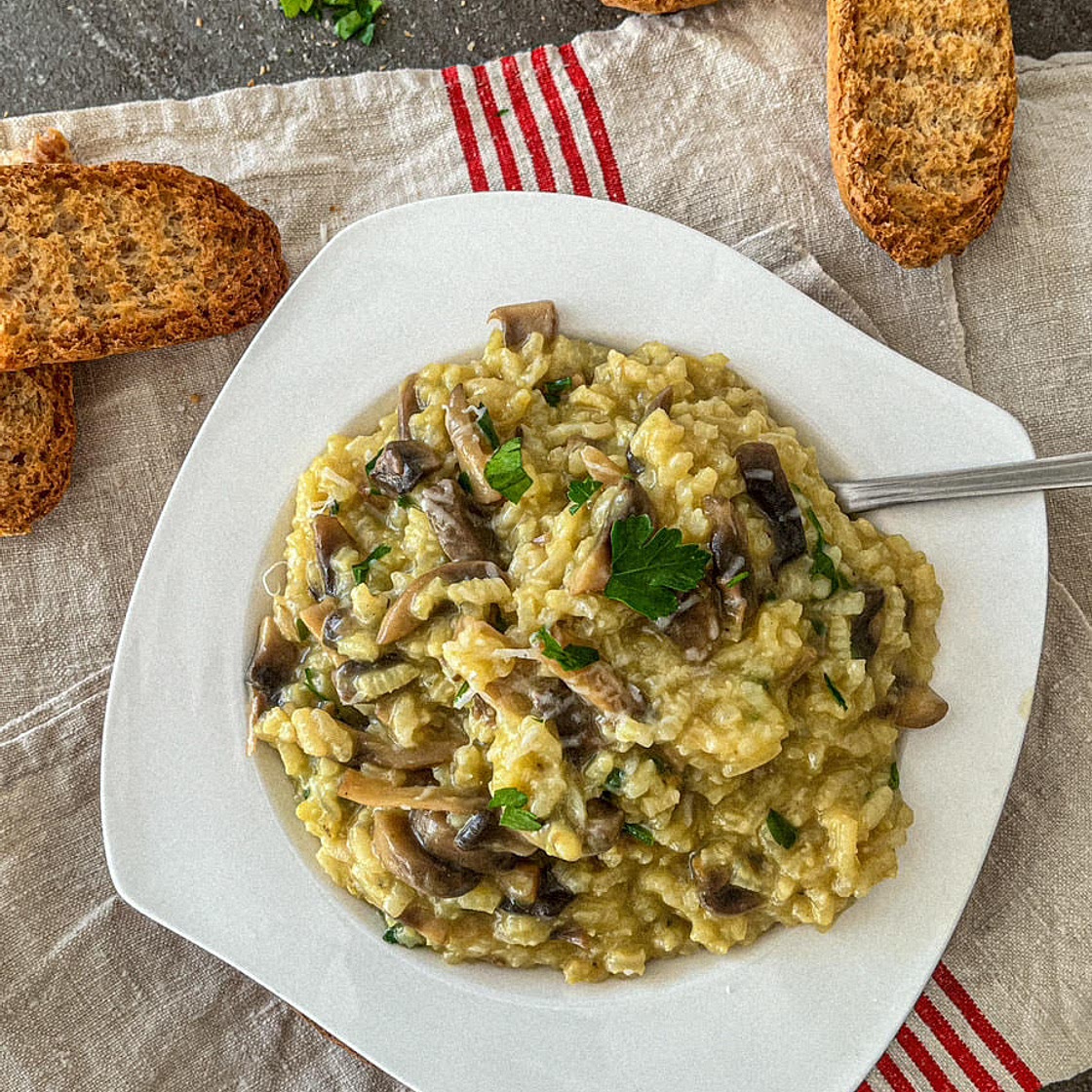 Italian Mushroom risotto (Risotto ai funghi)